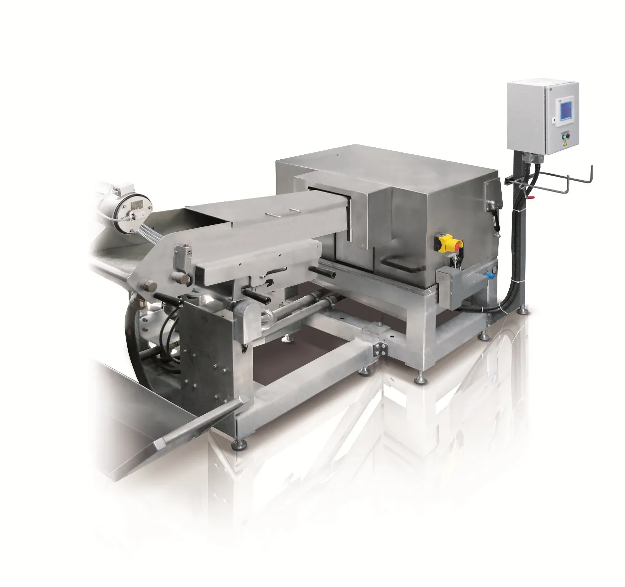 With this type of plastic pelletizing, the melt is converted fully automatically into plastic strands and later into pellets.
Automatic strand pelletizing