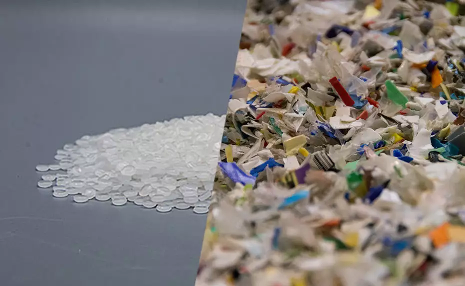 Technologie-Vergleich: Regranulieren vs. Mahlen Vergleich von Regranulat und gemahlenen Kunststoffen