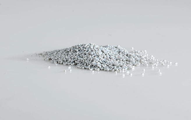 Cylindrical recycled pellets
