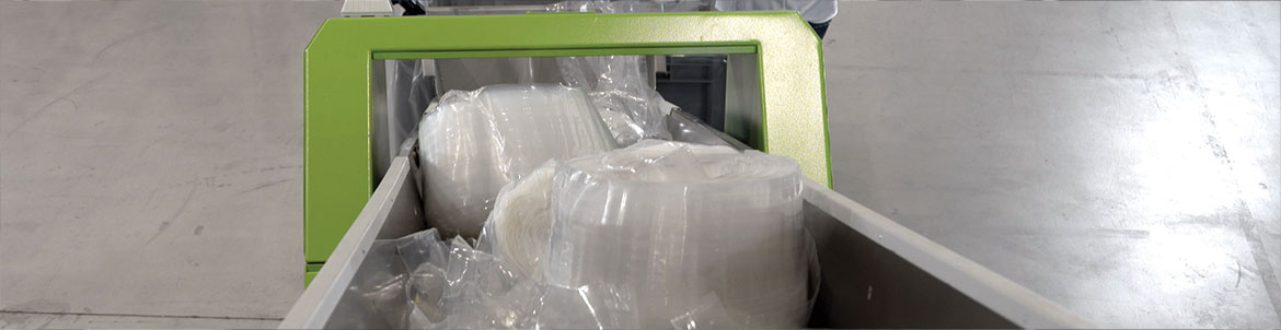 Material feed from ISEC evo 